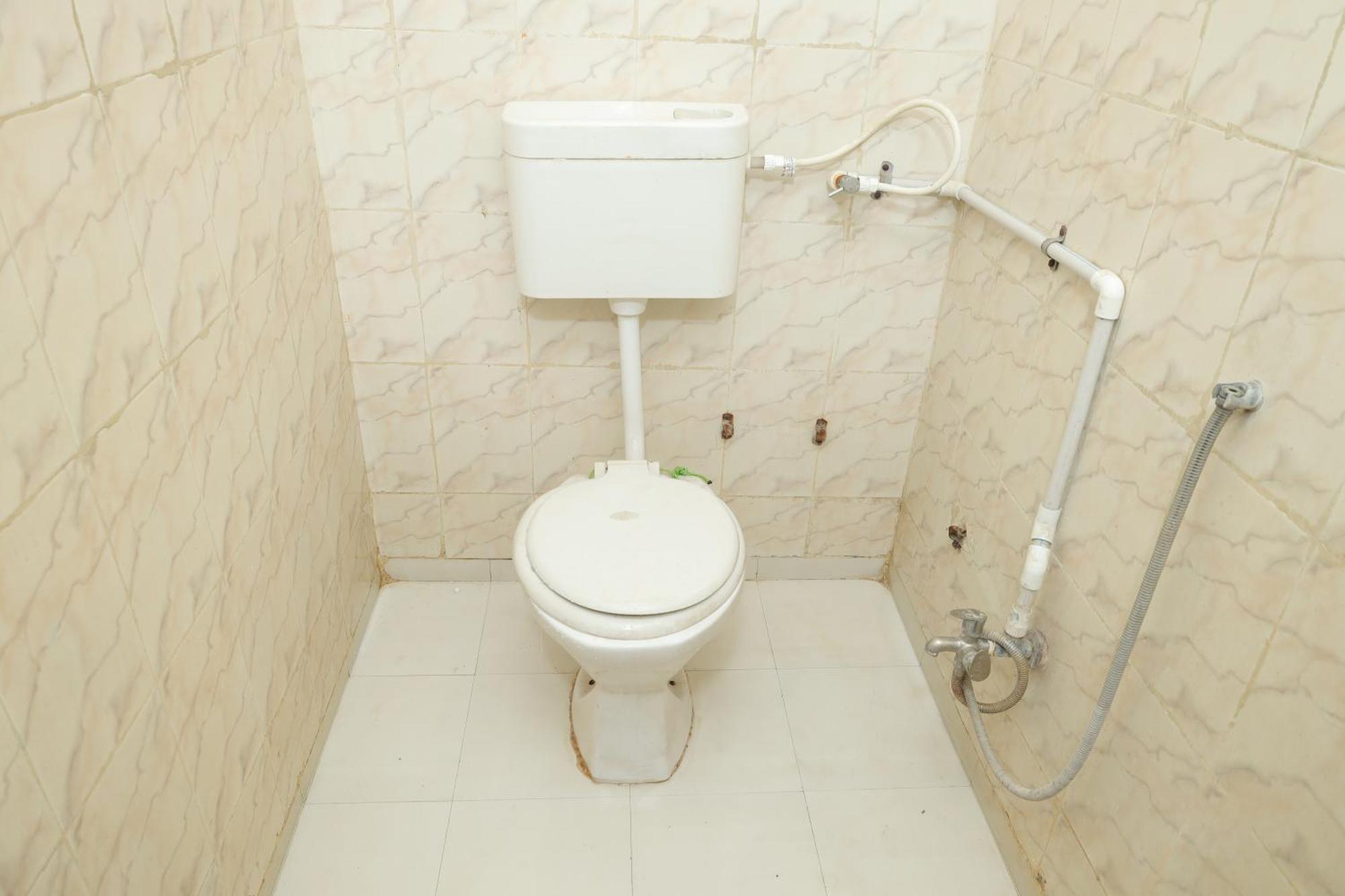 Apartment Laxminarayan Service